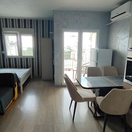 Good Inn بار المظهر الخارجي الصورة